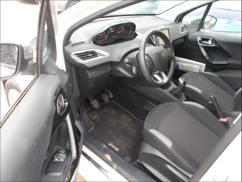 Peugeot 208 1.2 Vti 82 Cv Style