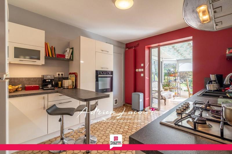 Maison - 152 m² - 8 pièces