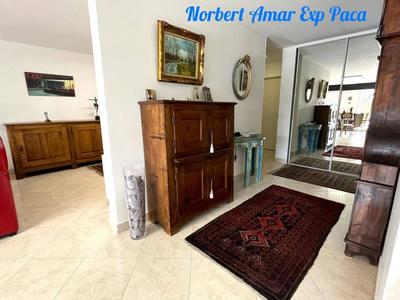 Appartement - 100 m² - 5 pièces