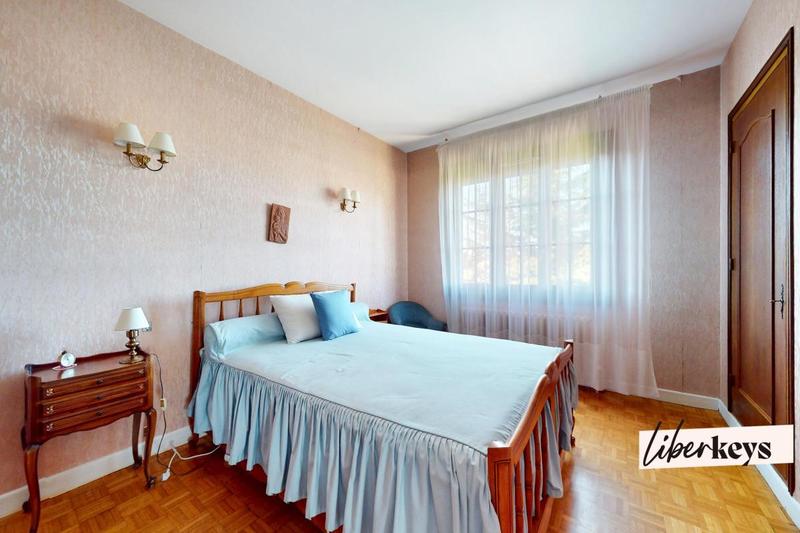 Maison - 152 m² - 6 pièces