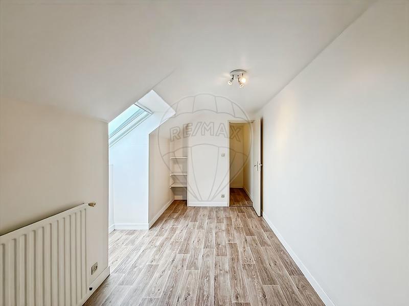 Duplex - 93 m² - 4 pièces