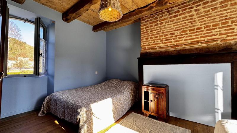 Maison - 394 m² - 14 pièces