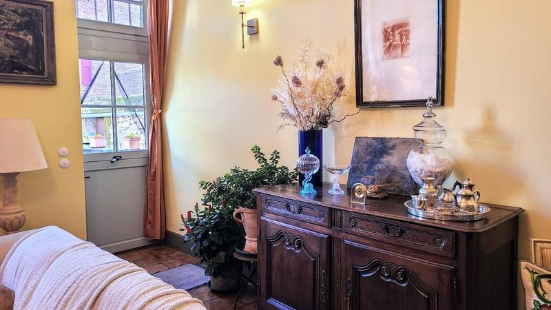 Demeure - 345 m² - 9 pièces