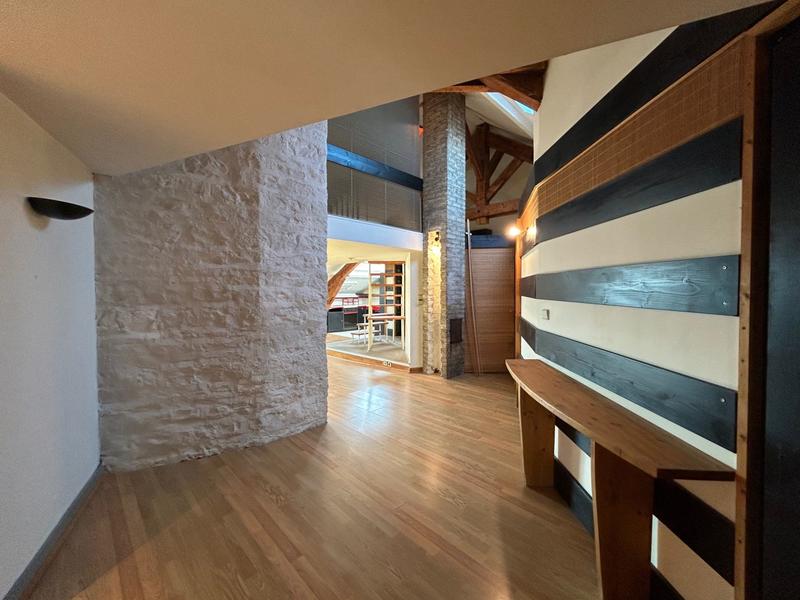 Appartement - 100 m² - 3 pièces