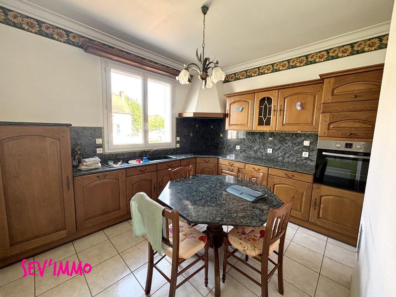 Maison - 168 m² - 7 pièces