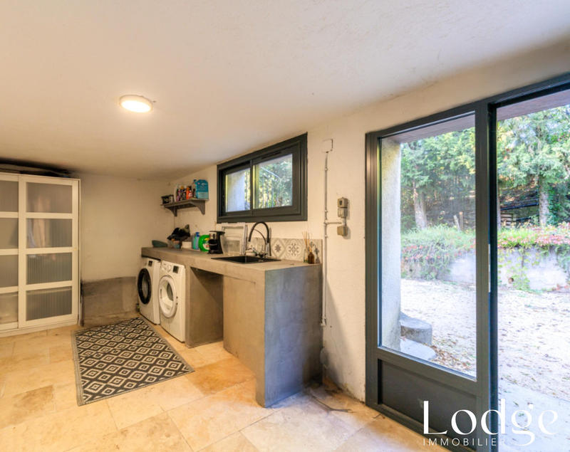 Maison ancienne - 250 m² - 8 pièces