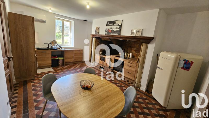 Maison - 238 m² - 8 pièces