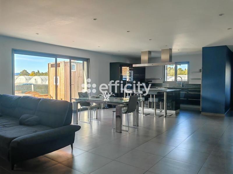 Villa - 147 m² - 4 pièces