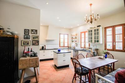 Maison de maîtres - 341 m² - 14 pièces