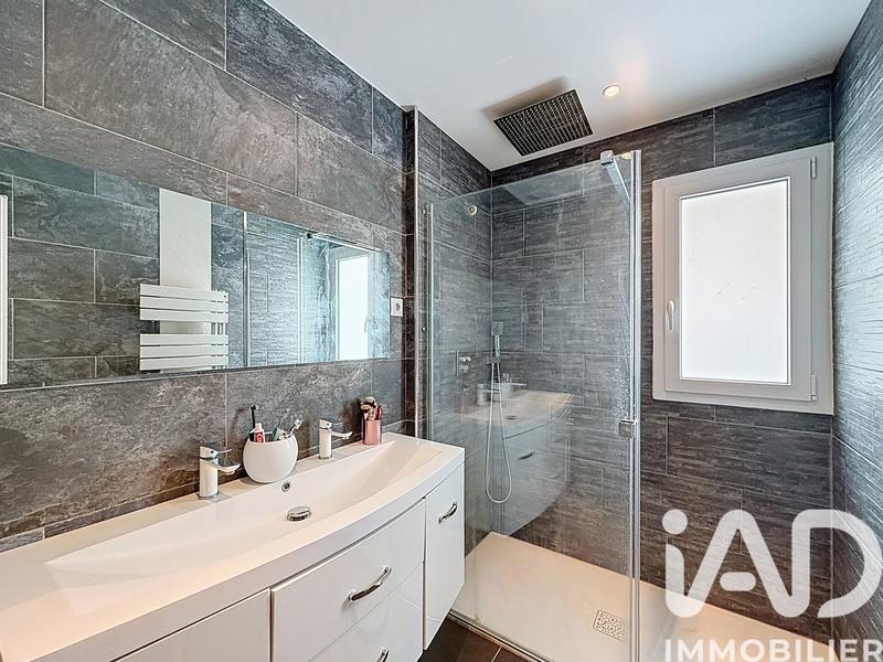 Maison - 122 m² - 5 pièces