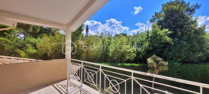 Villa - 185 m² - 7 pièces