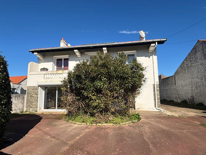 Maison - 177 m² - 6 pièces