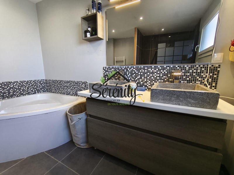 Maison - 151 m² - 5 pièces