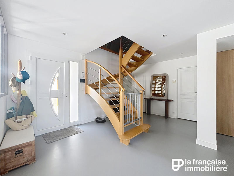 Maison - 170 m² - 7 pièces