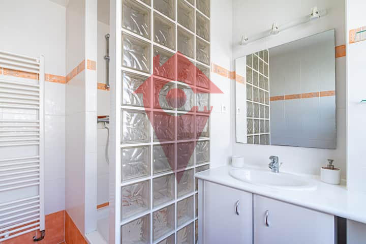 Appartement - 100 m² - 3 pièces