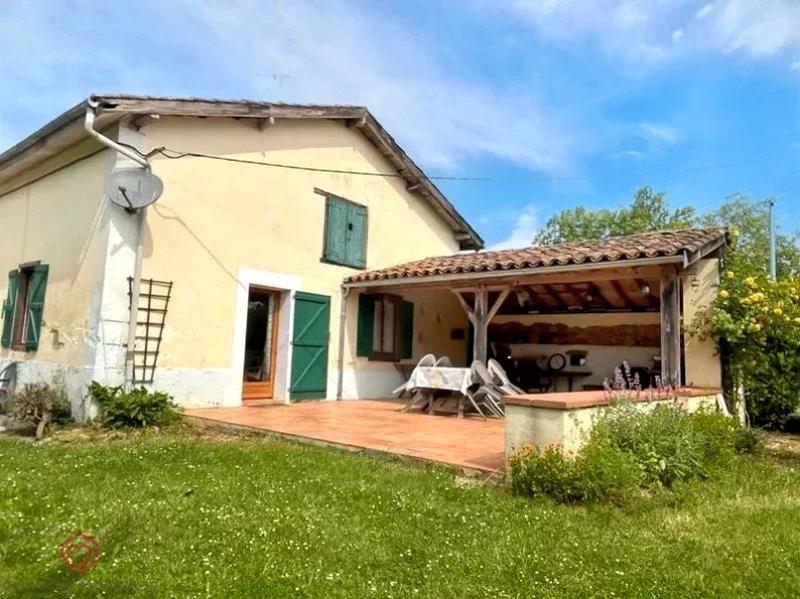 Maison - 150 m² - 5 pièces