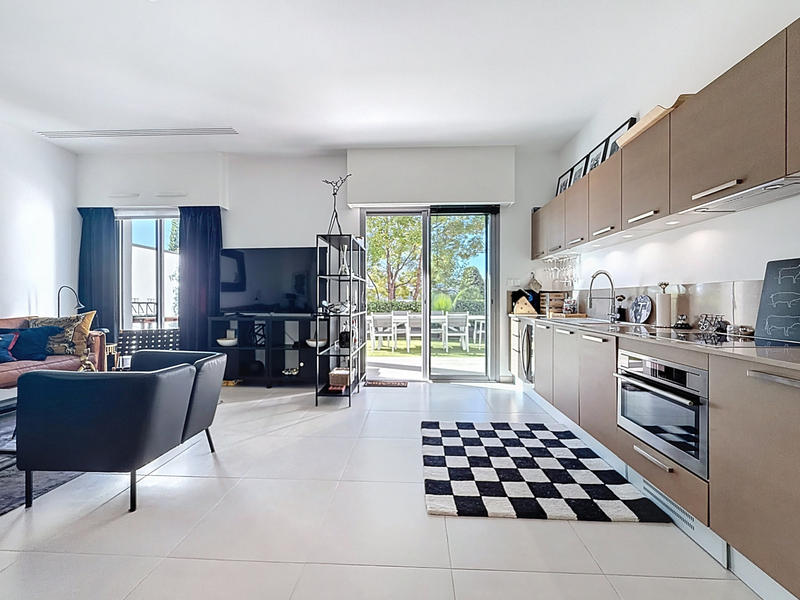 Appartement - 64 m² - 2 pièces