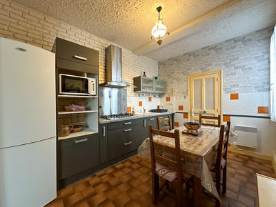 Maison - 96 m² - 4 pièces
