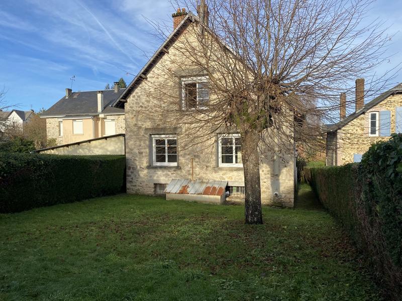 Maison ancienne - 119 m² - 7 pièces