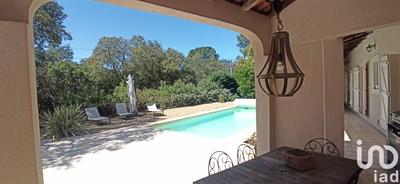 Maison - 205 m² - 6 pièces