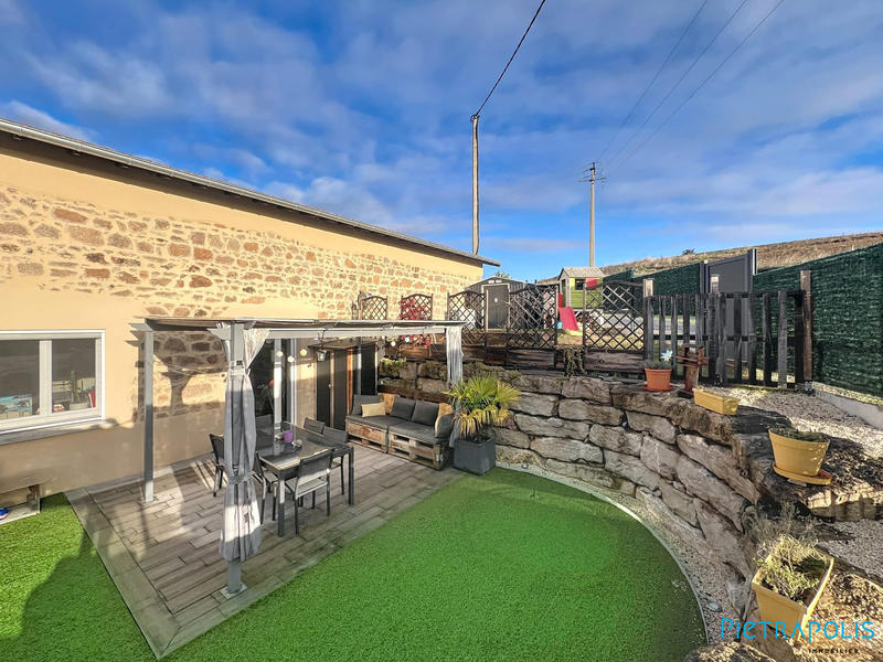 Maison - 105 m² - 4 pièces