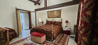 Maison - 400 m² - 10 pièces