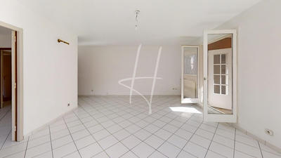 Appartement - 102 m² - 5 pièces