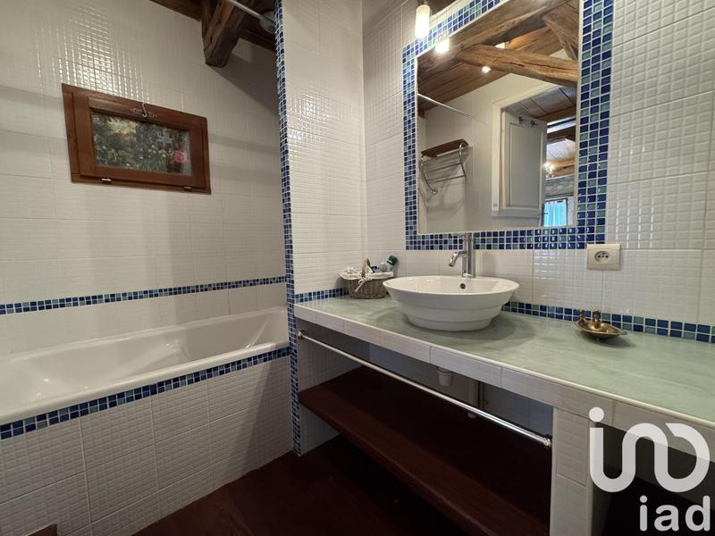 Maison - 288 m² - 11 pièces