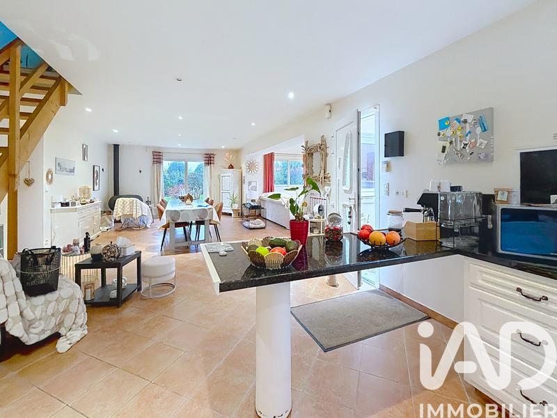 Maison - 157 m² - 8 pièces