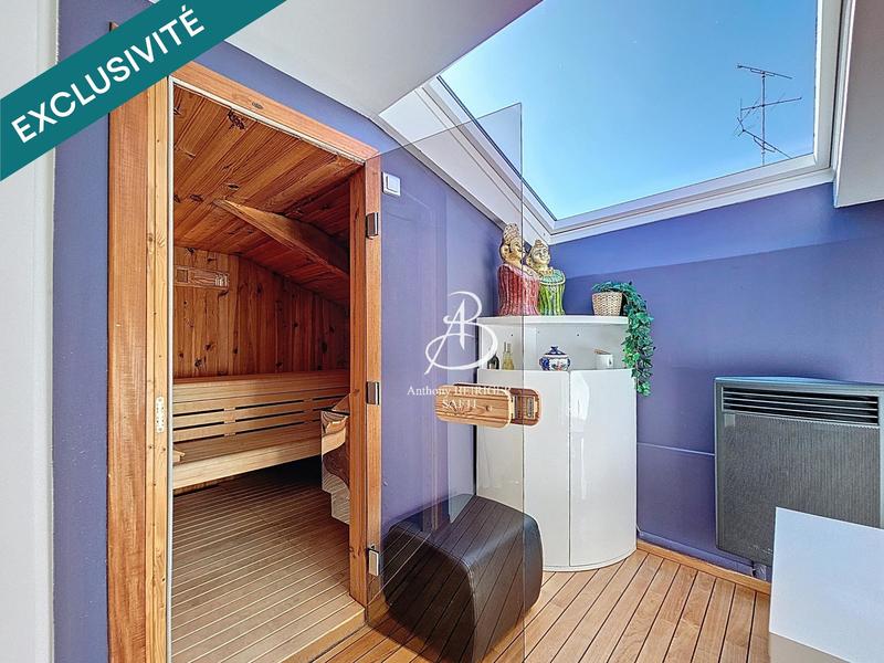 Maison - 280 m² - 12 pièces