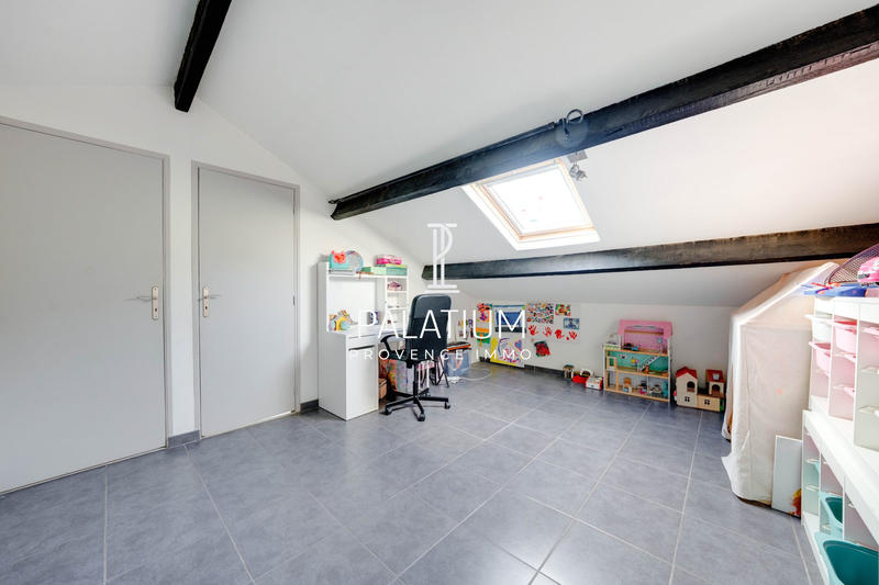 Maison - 146 m² - 7 pièces