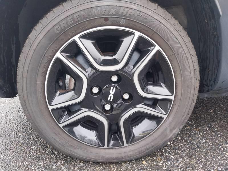 Dacia Spring Essential -23b