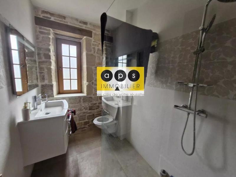 Maison de village - 210 m² - 9 pièces