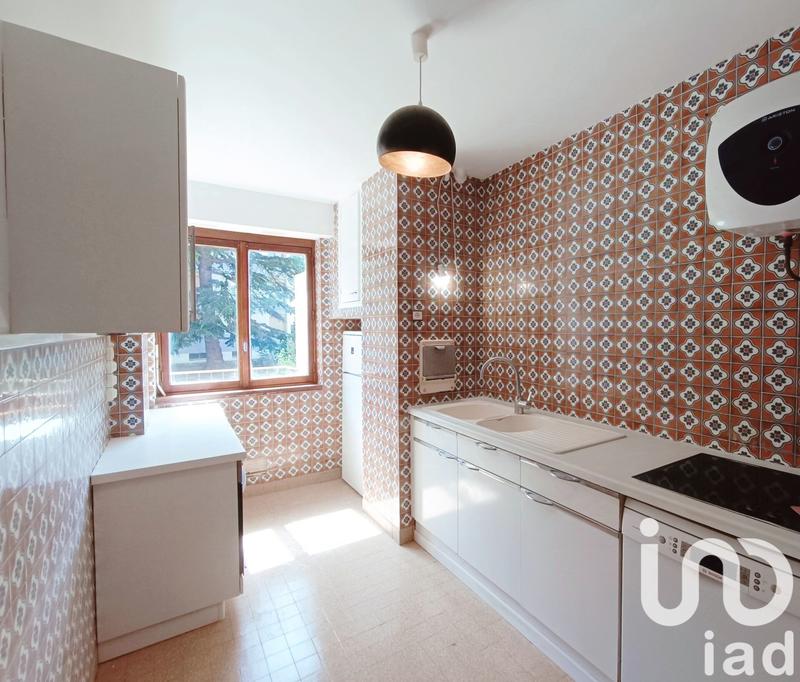 Appartement - 82 m² - 4 pièces