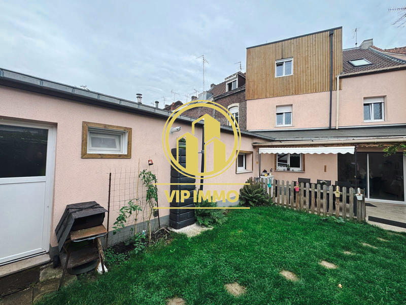 Maison - 131 m² - 7 pièces