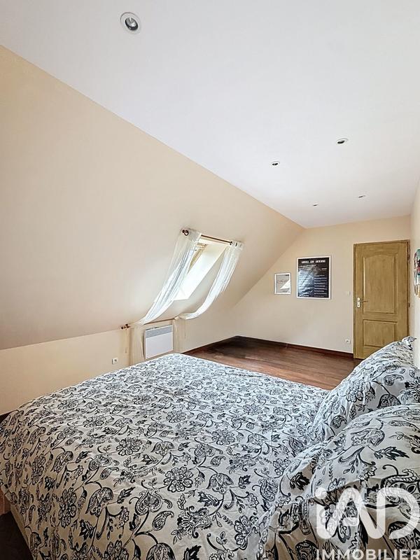 Maison - 193 m² - 7 pièces