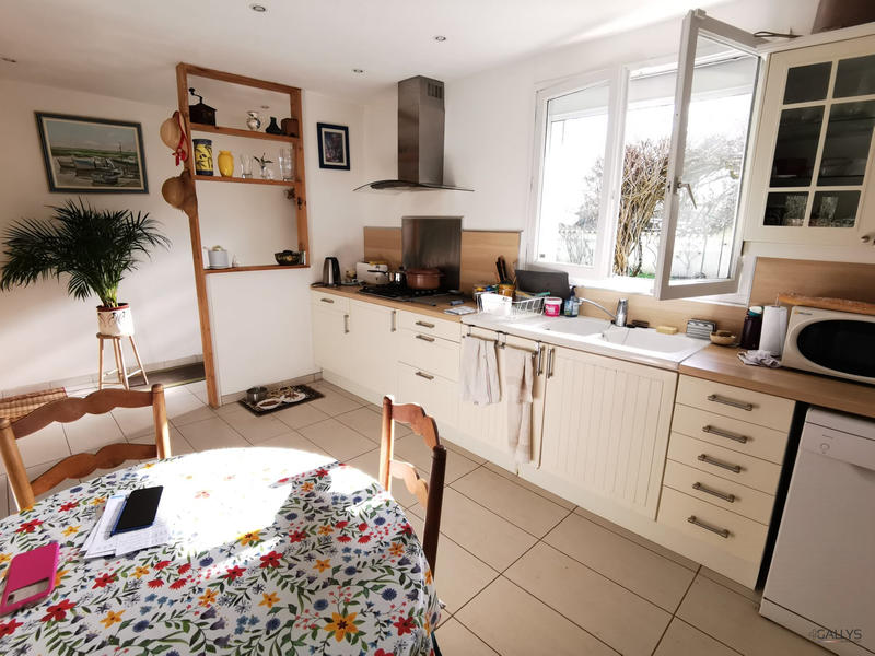 Maison traditionnelle - 115 m² - 6 pièces