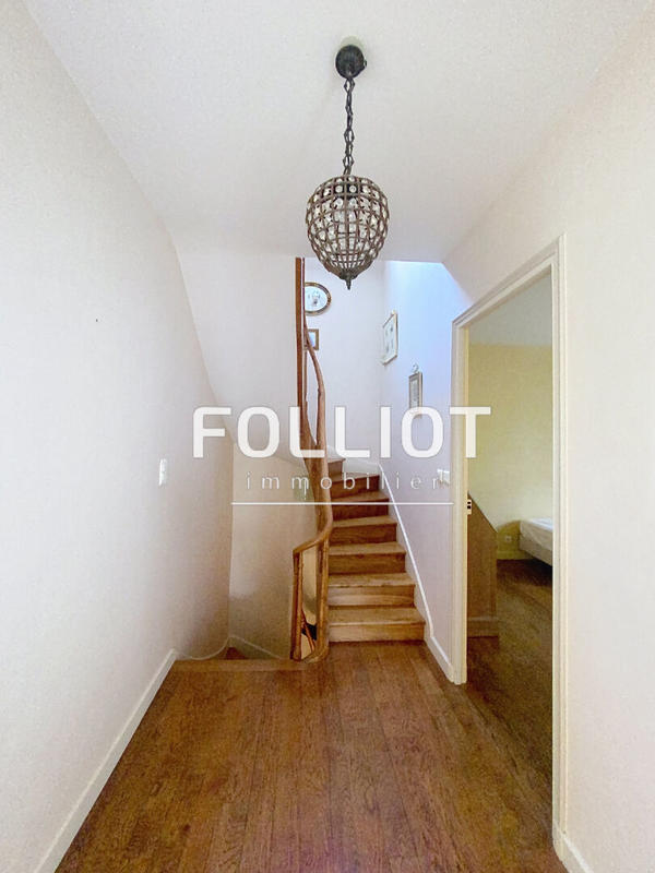 Maison - 190 m² - 6 pièces