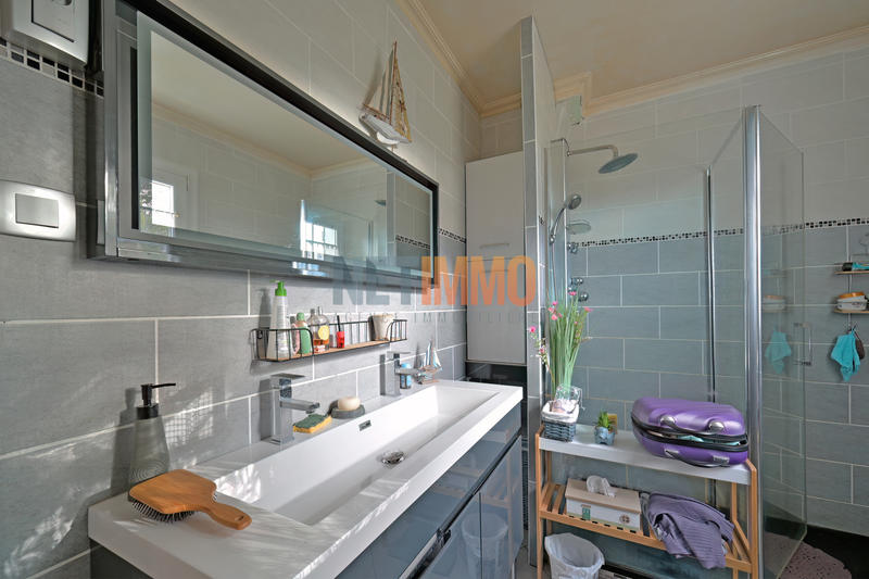 Villa - 165 m² - 6 pièces