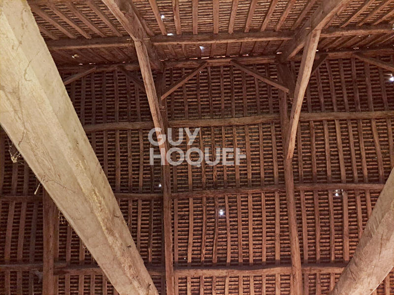 Maison - 270 m² - 2 pièces