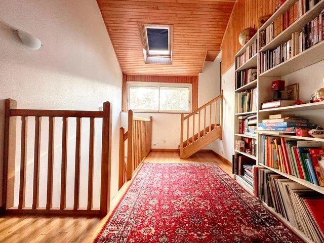 Maison - 109 m² - 6 pièces