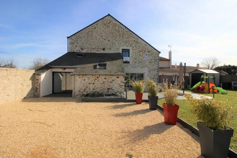 Maison de village - 180 m² - 5 pièces