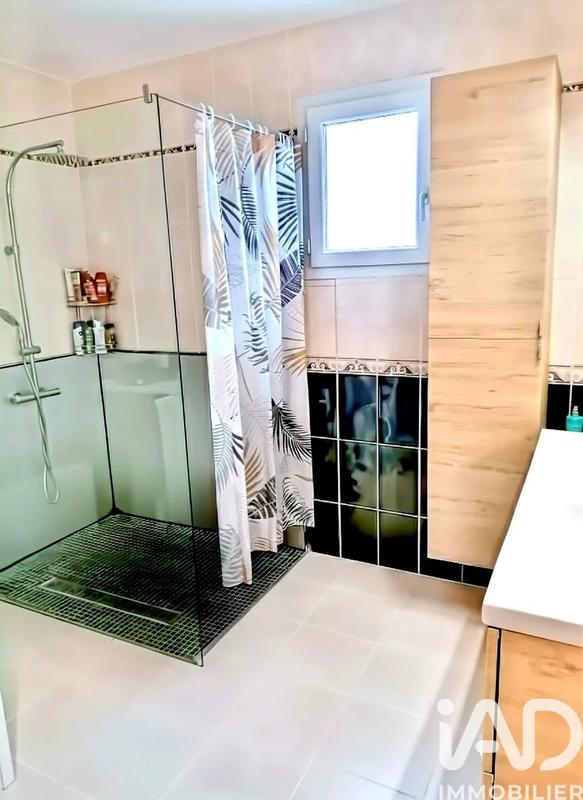 Maison - 94 m² - 4 pièces