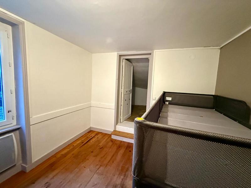 Immeuble - 130 m² - 7 pièces