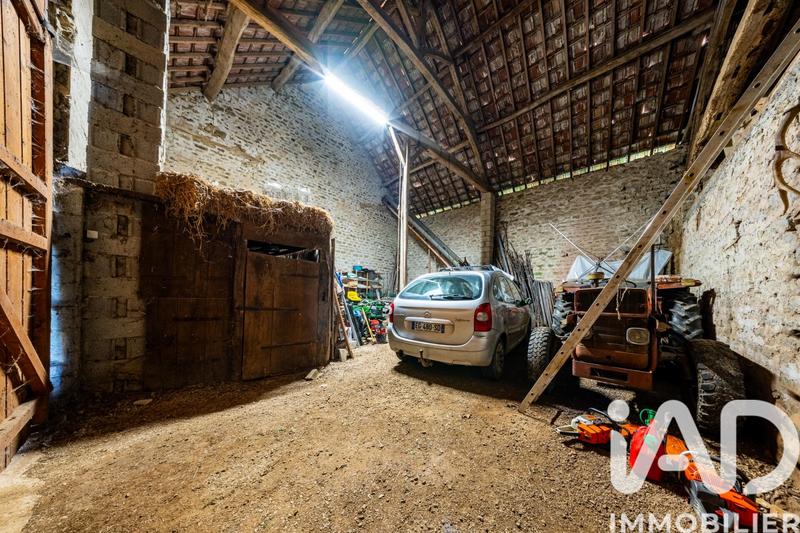 Maison - 265 m² - 9 pièces