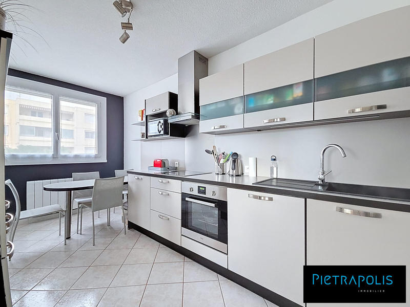 Appartement - 88 m² - 4 pièces