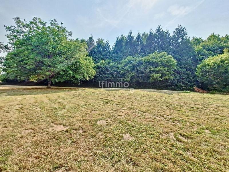 Maison - 213 m² - 9 pièces