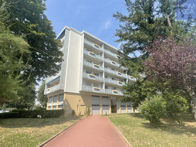 Appartement - 120 m² - 6 pièces