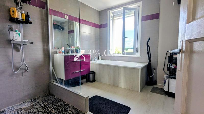 Maison - 84 m² - 6 pièces