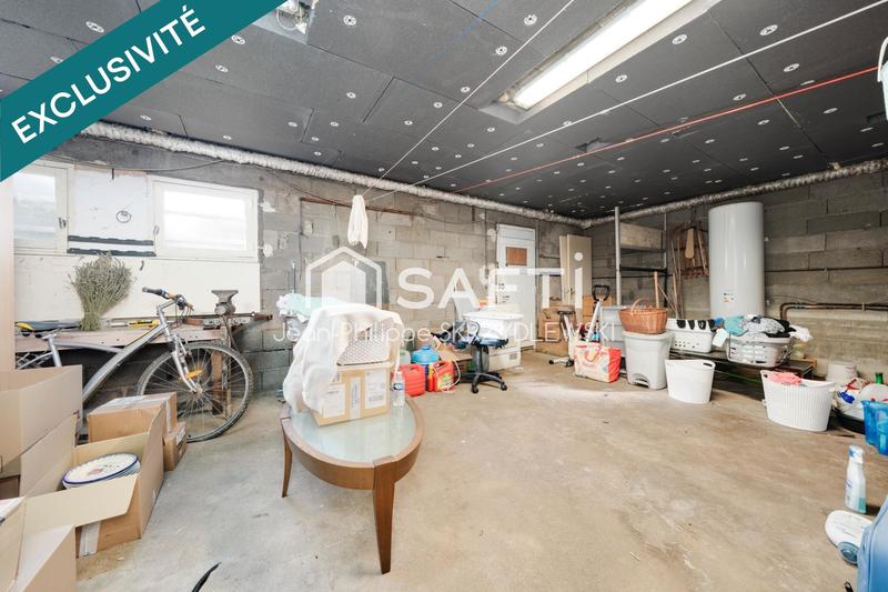 Maison - 90 m² - 5 pièces